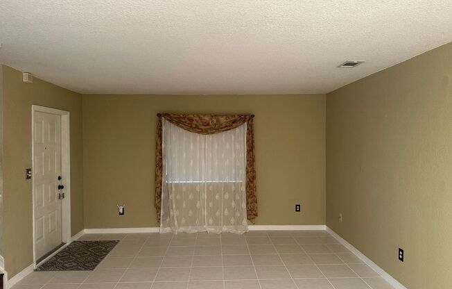 For Rent: Renovated 3BR/2BA Villa in Hialeah – Near I-95, I-595, and Turnpike