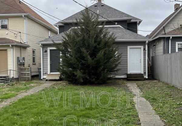 1912 LEXINGTON AVE