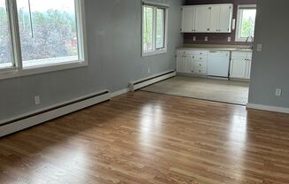 Heat Included! Heated Storage, 2 Bedroom/1 Bath