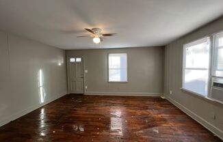 2 beds, 1 bath, $950