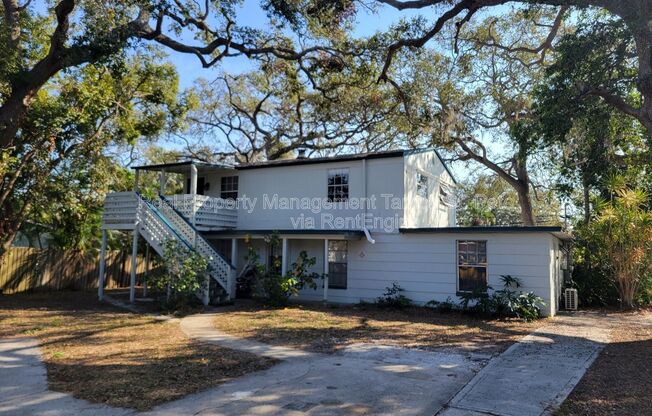 643 WISTERIA CT