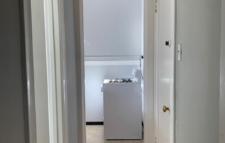 Studio, 1 bath, $1,350, Unit 304