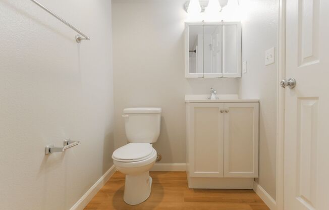 3 beds, 2 baths, 1,028 sqft, $4,185, Unit 109