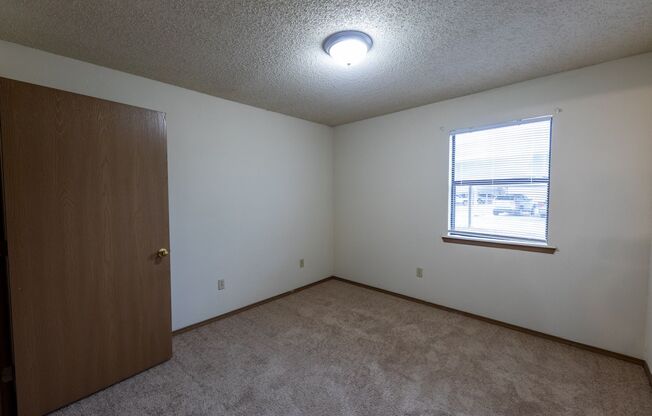 1 bed, 1 bath, 710 sqft, $675, Unit 10816-10