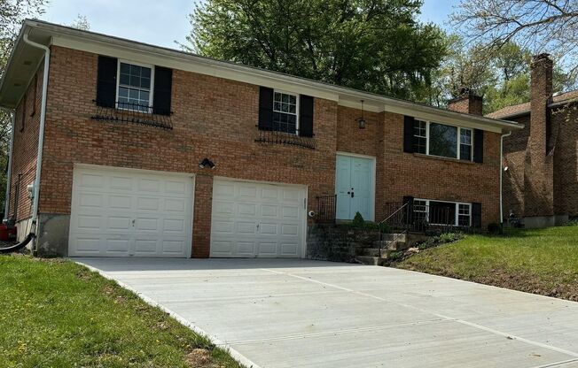 Single Family Home for Rent in Villa Hills!
