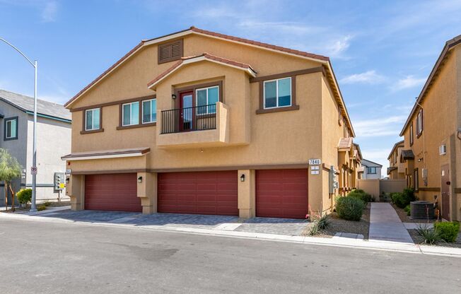 Stylish 3-Bedroom Townhome with Open Floor Plan