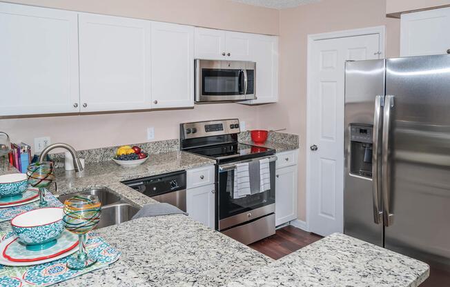 2 beds, 2 baths, 1,050 sqft, $1,924