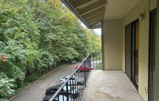 2 beds, 2 baths, 1,000 sqft, $1,350, Unit 2706