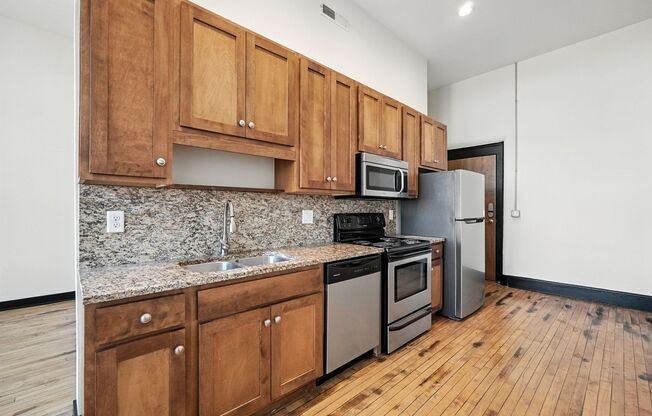Studio, 1 bath, 519 sqft, $1,309, Unit 308