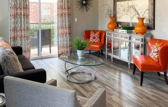 Sycamore Farms - Living - Weidner