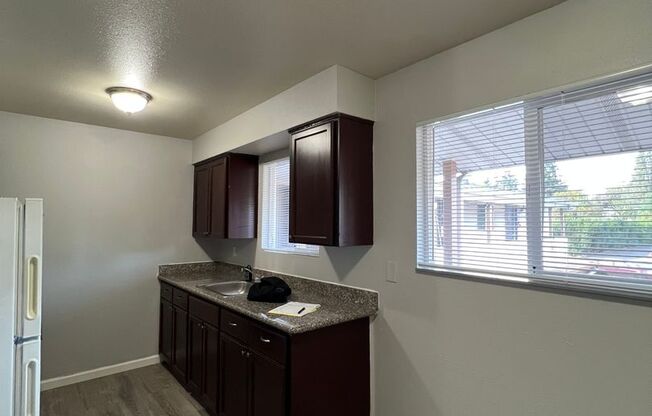 Stark Street Crossing