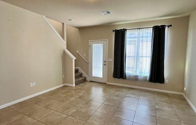 3 beds, 2.5 baths, $1,998