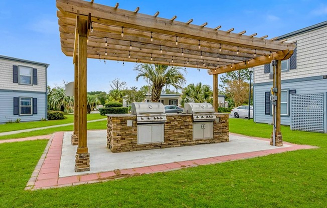 BBQ and picnic area at Planters Trace, Charleston, 29414