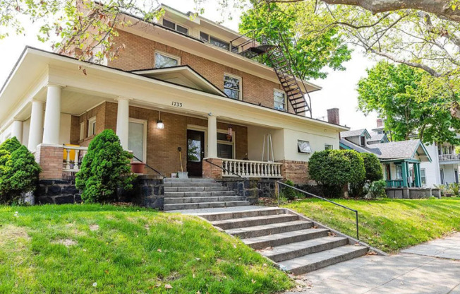 1733 West 10th