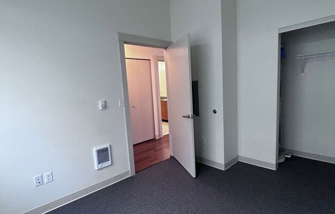 2 beds, 1.5 baths, 920 sqft, $1,700, Unit 89355-08