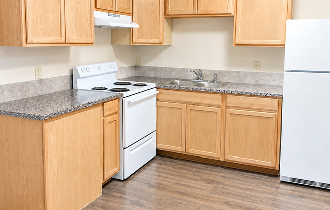 Maplecrest Apartments