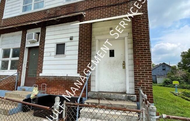 922 Hober Ave