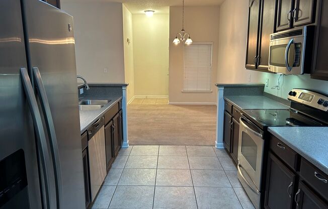 2 beds, 2 baths, $1,595