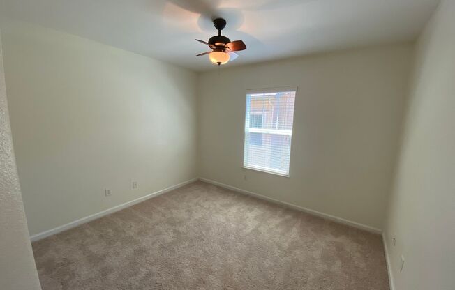 3 beds, 2.5 baths, $2,595, Unit #3014