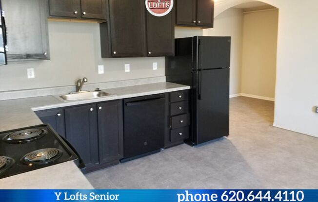 2 beds, 1 bath, 951 sqft, $1,140, Unit 007