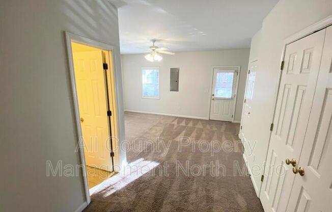 3703 WATERS EDGE TRL