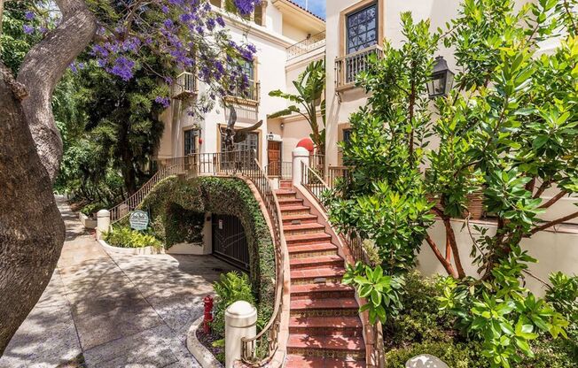 ISO - Isola Bella Townhomes