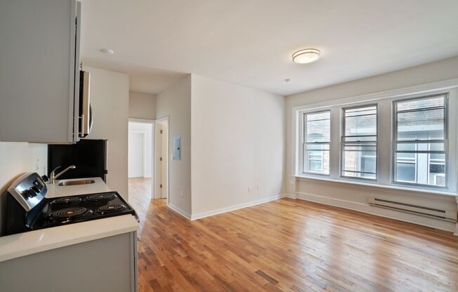 2 beds, 1 bath, $1,695, Unit E Building 310R
