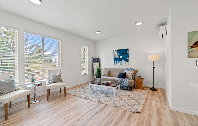 2 beds, 2 baths, 1,212 sqft, $2,000, Unit L2