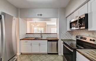 2 beds, 2 baths, $1,525, Unit # 1144