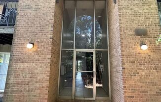 3 beds, 1 bath, $1,495, Unit Unit 3
