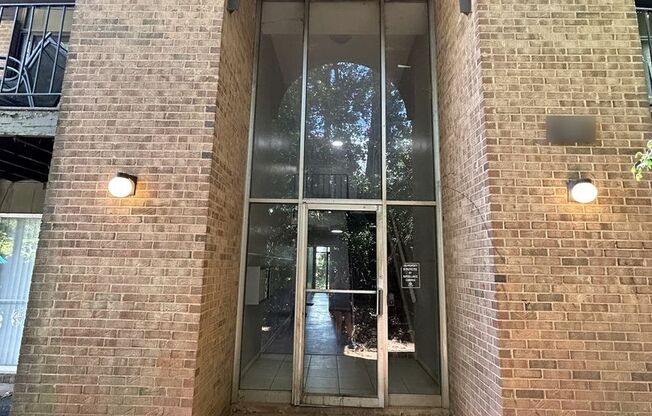 3 beds, 1 bath, $1,495, Unit Unit 3