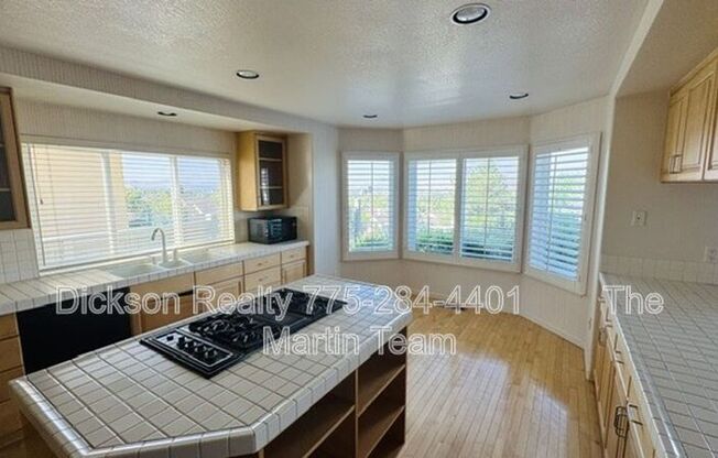 6186 SQUIRES LN