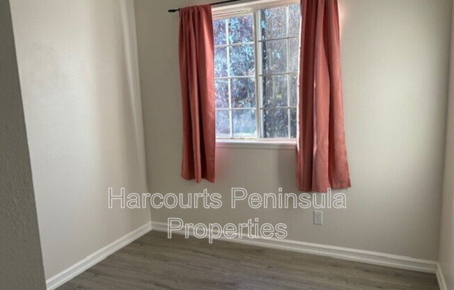 3980 BROADMOOR LOOP NE