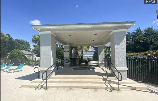 2 beds, 2 baths, $1,400, Unit Apt 713