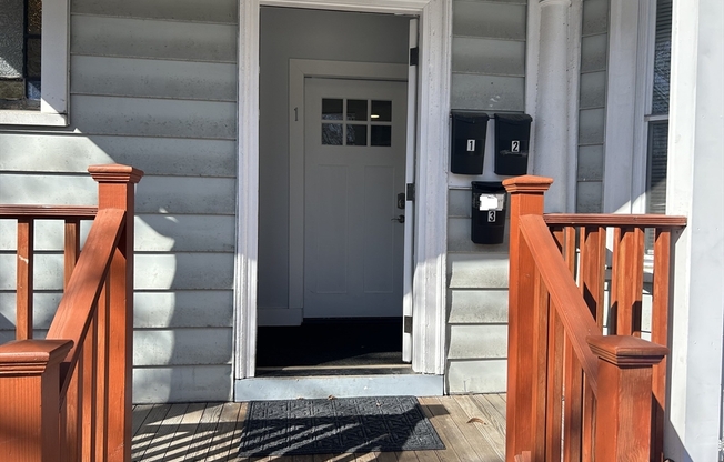 2207 Dorchester Ave 3