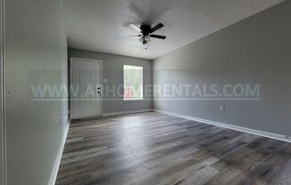 2 beds, 1.5 baths, 900 sqft, $900