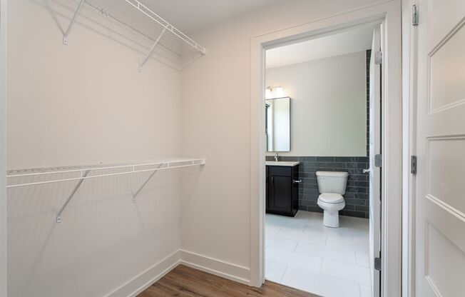 2 beds, 2 baths, 785 sqft, $2,425, Unit 1050 N 4th St. Apt. 216