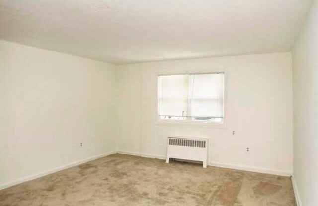 1 bed, 1 bath, 700 sqft, $1,149, Unit A23