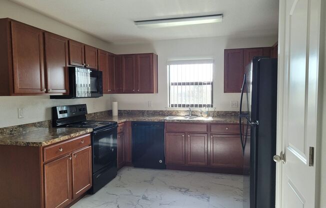 3 beds, 2 baths, $2,250