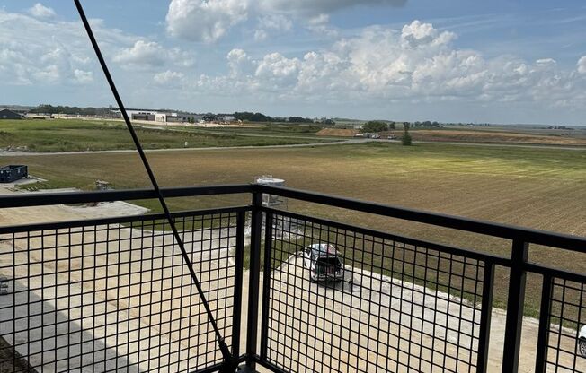 1 bed, 1 bath, 822 sqft, $1,360, Unit 203