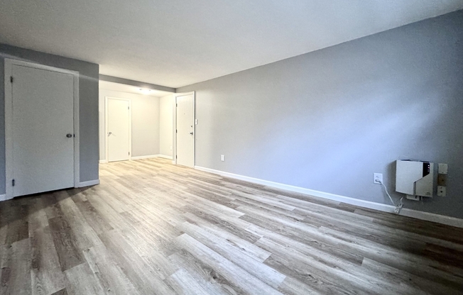 1 bed, 1 bath, 655 sqft, $2,100, Unit 11