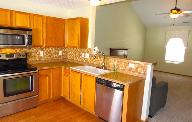 2 beds, 2.5 baths, $1,950