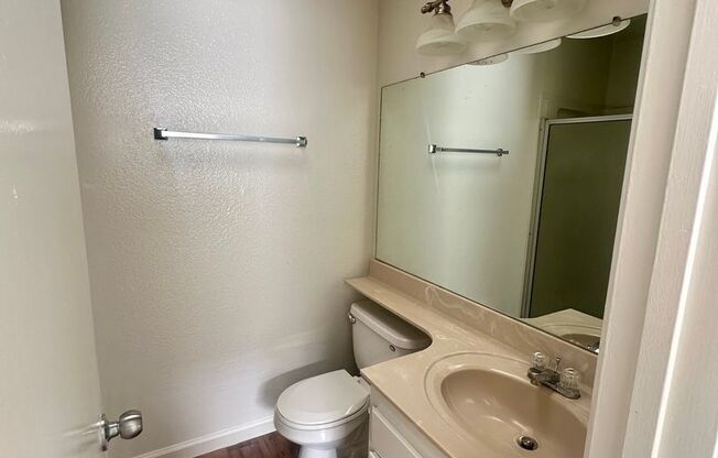 2 beds, 2 baths, 728 sqft, $2,799, Unit 25