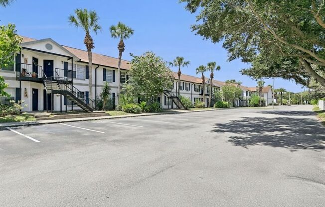 2 beds, 2 baths, $1,250, Unit # #B 202