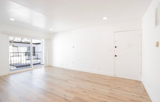 Curson Apartments Amazing Location