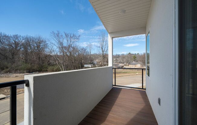 Newly Constructed Modern Design 3 Bedroom 2.5 Bathrooms Duplex