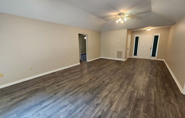 Welcome home to 3712 Congo, Benton, for rent - *Move in Special - $0 Deposit option* - Please read the full description*