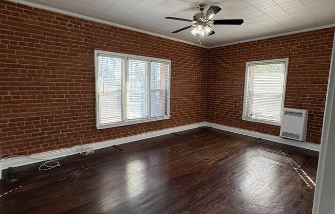 1 bed, 1 bath, $1,600, Unit Unit 211