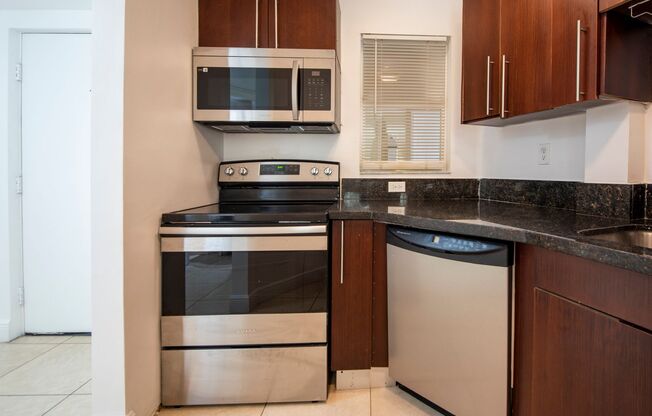 4147 Live Oak