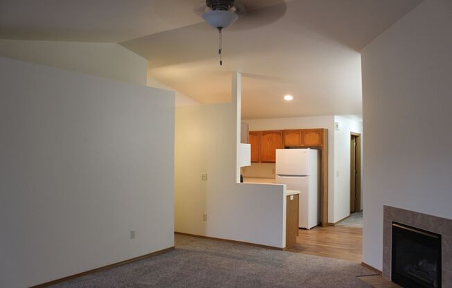 1 bed, 1 bath, 1,000 sqft, $999.99, Unit 2230-07